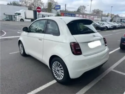 Photo 71 Fiat 500  e 95 ch
