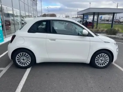 Photo 40 Fiat 500  e 95 ch