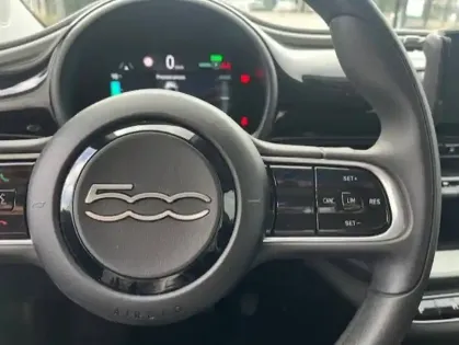 Photo 47 Fiat 500  e 95 ch