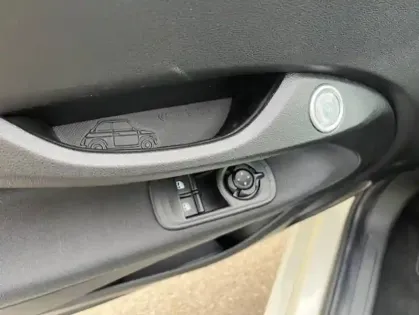 Photo 57 Fiat 500  e 95 ch