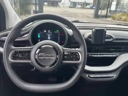 Photo 45 Fiat 500  e 95 ch