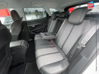 Photo 9 Peugeot 3008  1.2 PureTech 130ch E6.c Allure S&S