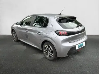 Photo 26 Peugeot 208  PureTech 75 S&S BVM5