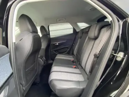 Photo 6 Peugeot 3008  1.2 PureTech 130ch S&S Allure