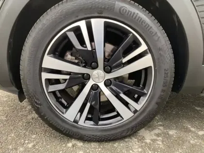 Photo 8 Peugeot 3008  1.2 PureTech 130ch S&S Allure