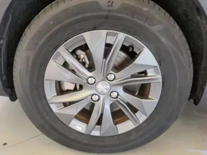 Photo 10 Peugeot 2008  Electrique 136 ch