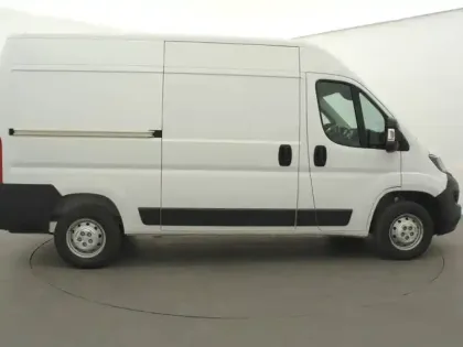Photo 28 Peugeot Boxer  FOURGON TOLE 3.0 T L2H2 BLUEHDI 120 S&S BVM6