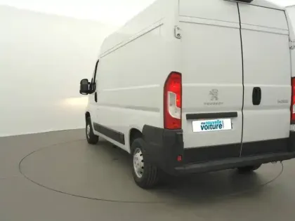 Photo 31 Peugeot Boxer  FOURGON TOLE 3.0 T L2H2 BLUEHDI 120 S&S BVM6