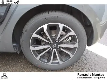 Photo 12 Renault Clio  1.6 E-Tech 145ch full hybrid Techno