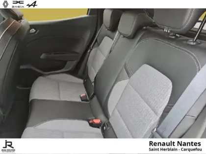 Photo 8 Renault Clio  1.6 E-Tech 145ch full hybrid Techno