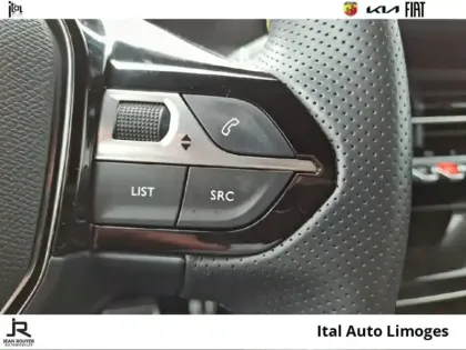 Photo 12 Peugeot 2008  e- 136ch GT