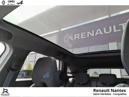 Photo 14 Renault Austral  E-Tech full hybrid 200ch Iconic esprit Alpine