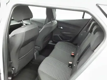 Photo 34 Peugeot 2008  PureTech 100 S&S BVM6