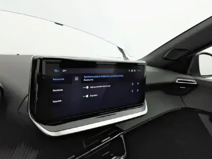 Photo 43 Peugeot 2008  PureTech 100 S&S BVM6