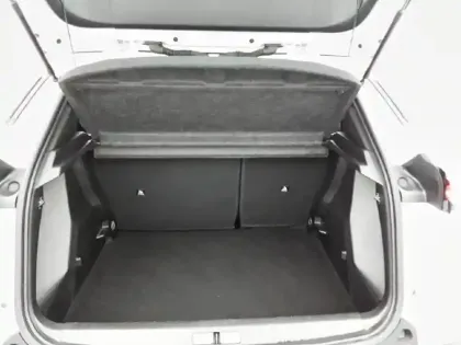 Photo 28 Peugeot 2008  PureTech 100 S&S BVM6