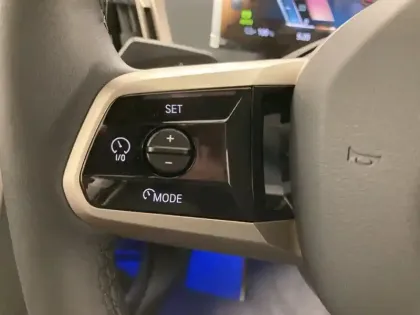 Photo 10 BMW Ix  xDrive50 523ch Edition Sport