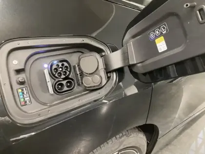 Photo 2 BMW Ix  xDrive50 523ch Edition Sport