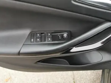 Photo 5 Opel Astra  1.4 Turbo 145ch Elegance CVT 8cv