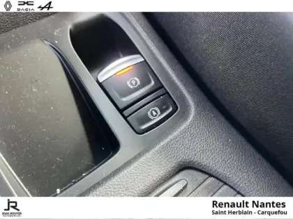 Photo 12 Renault Clio  1.6 E-Tech hybride 145ch Techno