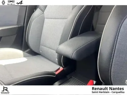Photo 13 Renault Clio  1.6 E-Tech hybride 145ch Techno