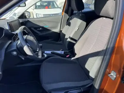 Photo 6 Peugeot 2008  PureTech 100 S&S BVM6 Style