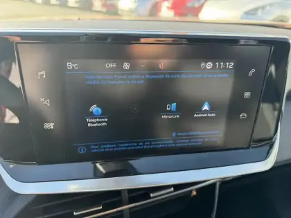 Photo 8 Peugeot 2008  PureTech 100 S&S BVM6 Style