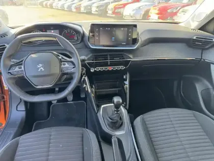 Photo 7 Peugeot 2008  PureTech 100 S&S BVM6 Style