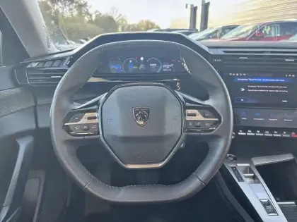 Photo 8 Peugeot 408  PHEV 180 e-EAT8