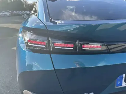 Photo 16 Peugeot 408  PHEV 180 e-EAT8