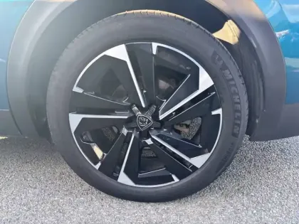 Photo 12 Peugeot 408  PHEV 180 e-EAT8