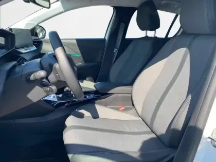 Photo 10 Peugeot 208  PureTech 100 S&S BVM6