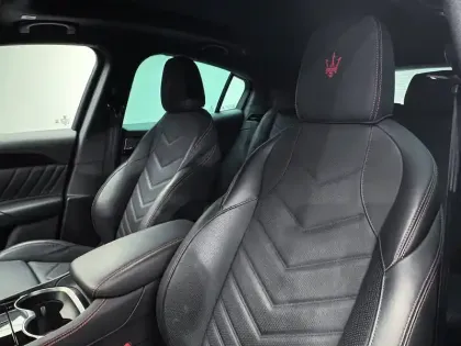 Photo 46 Maserati Grecale  L4 330 ch Hybride