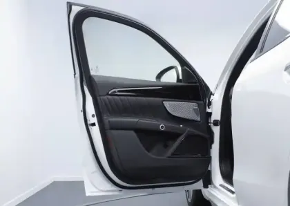 Photo 44 Maserati Grecale  L4 330 ch Hybride