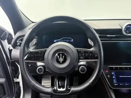 Photo 51 Maserati Grecale  L4 330 ch Hybride