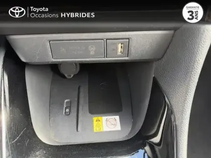 Photo 9 Toyota Yaris  116h Première 5p