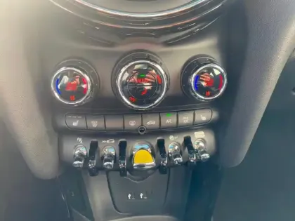 Photo 13 Mini Mini  Cooper SE 184ch Yours BVA