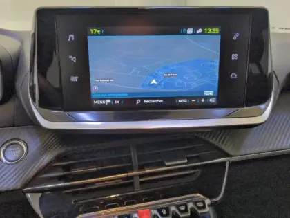 Photo 13 Peugeot 2008  Electrique 136 ch