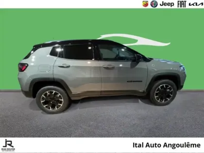 Photo 3 Jeep Compass  1.3 Turbo T4 240ch PHEV 4xe Trailhawk AT6 eAWD