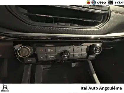 Photo 11 Jeep Compass  1.3 Turbo T4 240ch PHEV 4xe Trailhawk AT6 eAWD