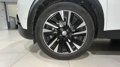 Photo 18 Peugeot 2008  PureTech 130 S&S BVM6