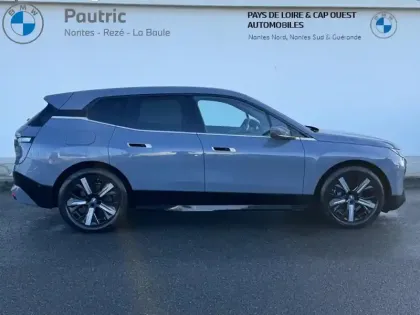 Photo 33 BMW Ix  xDrive50 523ch