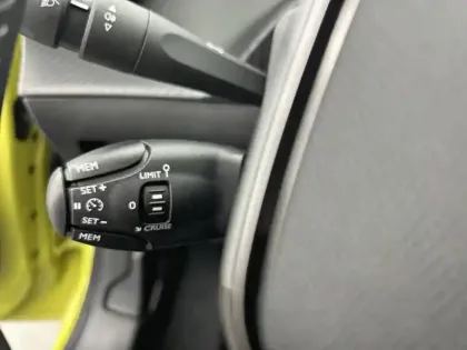 Photo 19 Peugeot 208  PureTech 75 S&S BVM5