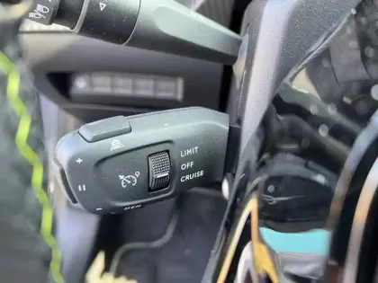 Photo 57 Peugeot 208  Electrique 51 kWh 156ch