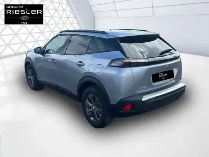 Photo 49 Peugeot 2008  PureTech 100 S&S BVM6