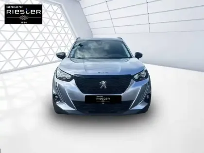 Photo 44 Peugeot 2008  PureTech 100 S&S BVM6