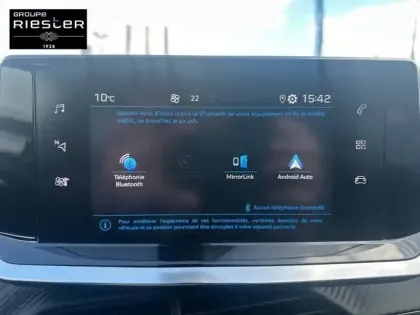 Photo 61 Peugeot 2008  PureTech 100 S&S BVM6