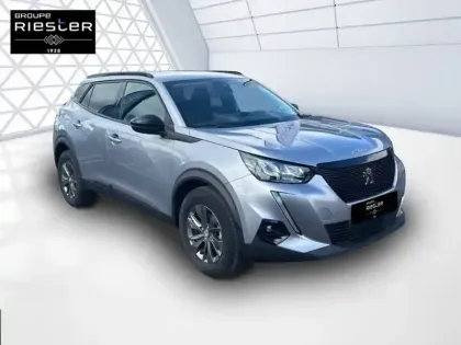 Photo 65 Peugeot 2008  PureTech 100 S&S BVM6