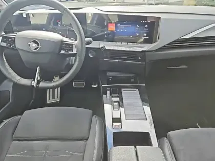 Photo 7 Opel Astra  1.2 Turbo 130 ch BVA8