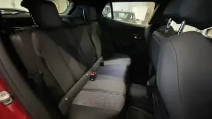 Photo 24 Peugeot 2008  Electrique 136 ch