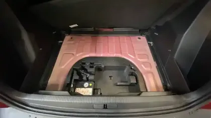 Photo 28 Peugeot 2008  Electrique 136 ch